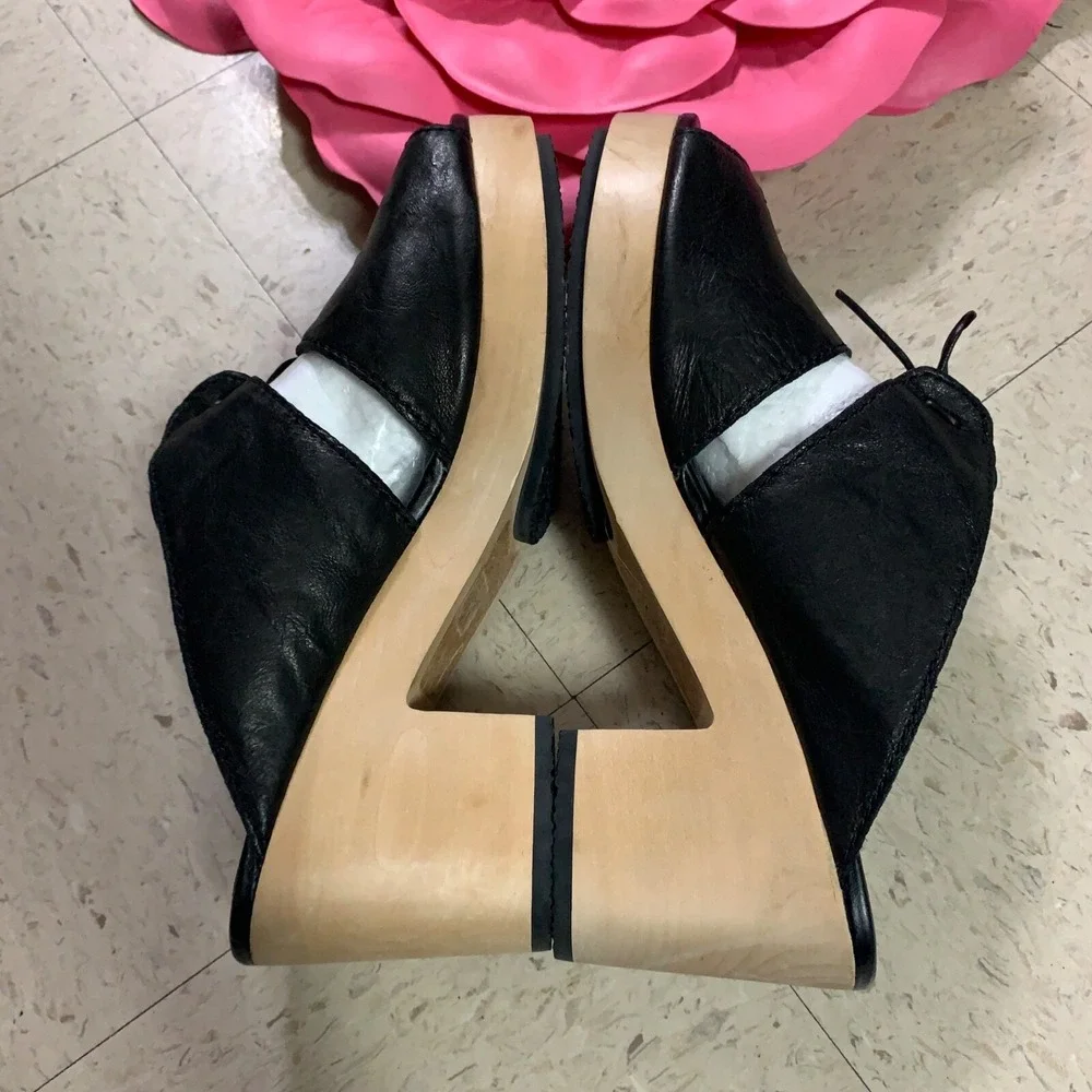 KELSI DAGGER Brooklyn Marion Black Platform Open Toe Slip On Clogs Womens Sz 9.5